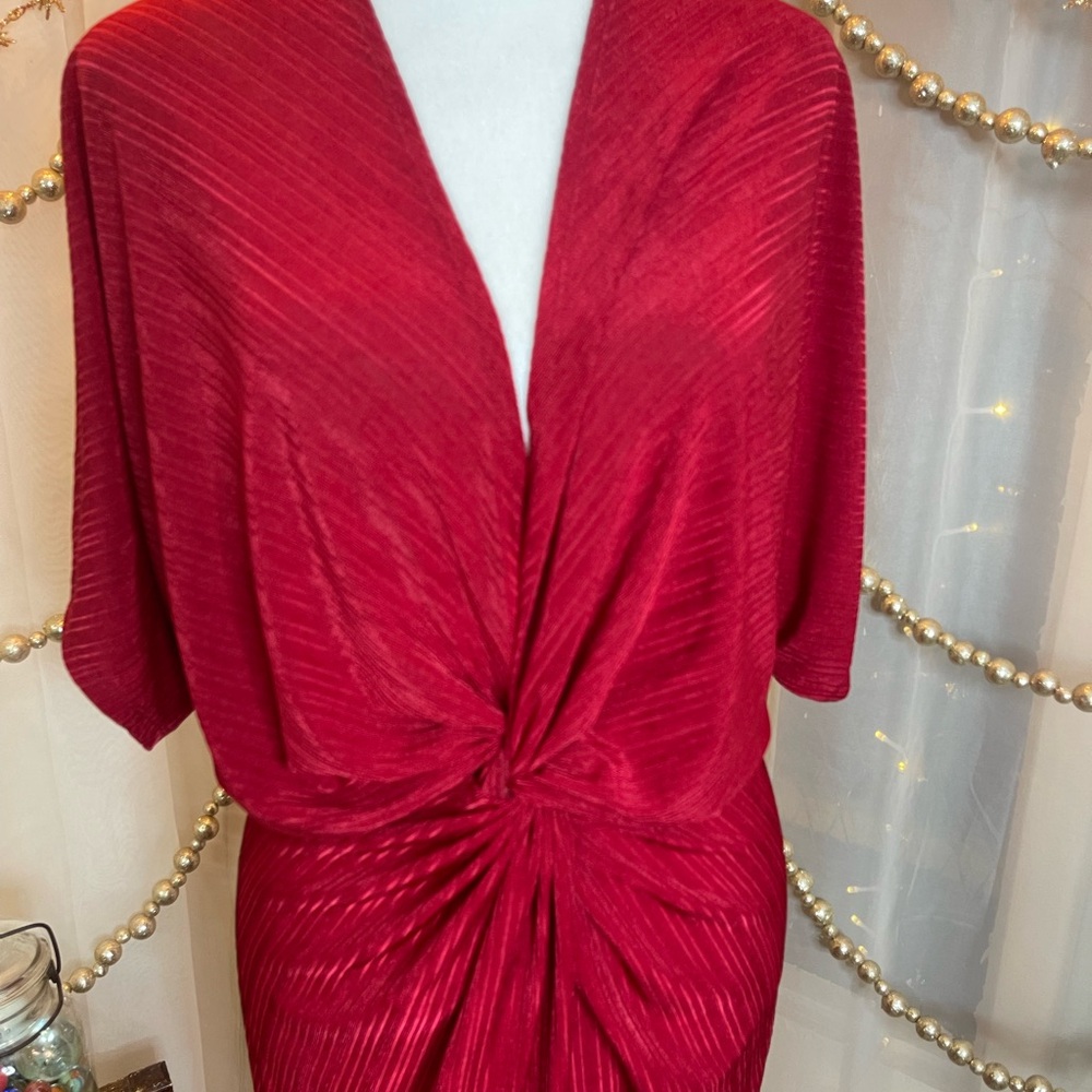 Vibrant Red Rib Textured Dress - Picture 3 of 6